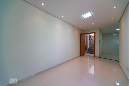 Sala de apartamento para alugar com 2 quartos, 112m² em Vila Eldízia, Santo André
