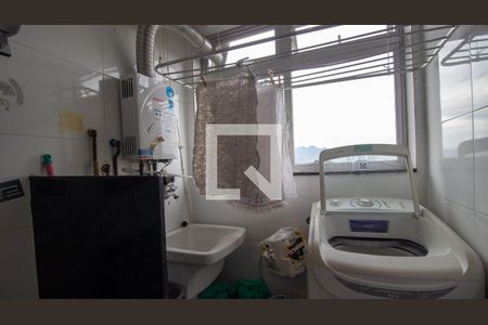 Apartamento para alugar com 55m², 2 quartos e 1 vaga Apartamento para alugar com 55m², 2 quartos e 1 vagaCozinha e Área de Serviço