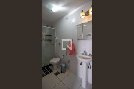 Apartamento para alugar com 55m², 2 quartos e 1 vaga Apartamento para alugar com 55m², 2 quartos e 1 vagaBanheiro