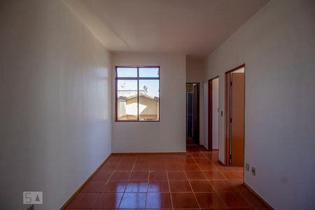 Sala de apartamento para alugar com 2 quartos, 59m² em Santo André, Belo Horizonte