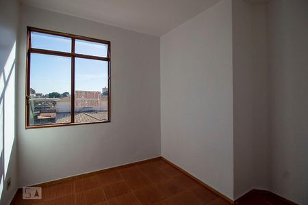 Quarto de apartamento para alugar com 2 quartos, 59m² em Santo André, Belo Horizonte