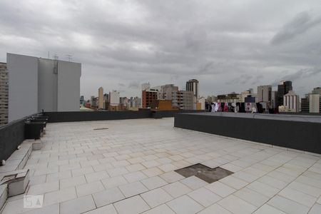Lavanderia de kitnet/studio para alugar com 1 quarto, 21m² em Centro, Curitiba