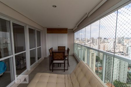 Studio à venda com 44m², 1 quarto e 1 vagaVaranda