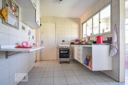 Apartamento para alugar com 140m², 3 quartos e 2 vagasCozinha