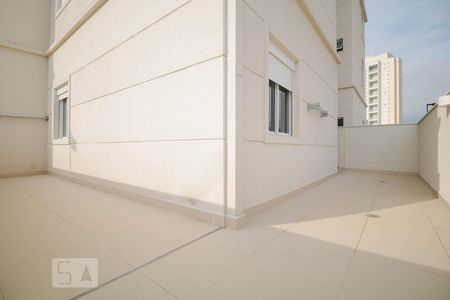 Apartamento para alugar com 117m², 3 quartos e 2 vagas Apartamento para alugar com 117m², 3 quartos e 2 vagasVaranda