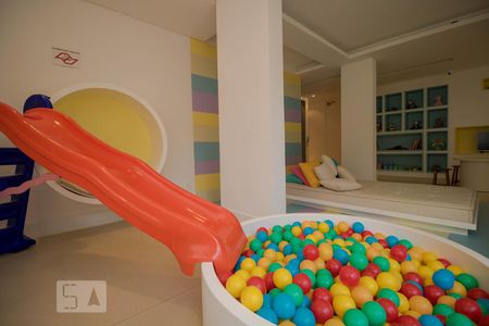 Apartamento para alugar com 117m², 3 quartos e 2 vagas Apartamento para alugar com 117m², 3 quartos e 2 vagasBrinquedoteca