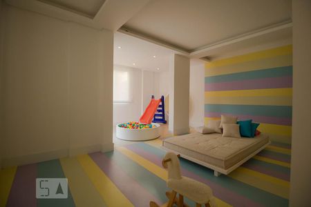 Apartamento para alugar com 117m², 3 quartos e 2 vagas Apartamento para alugar com 117m², 3 quartos e 2 vagasBrinquedoteca