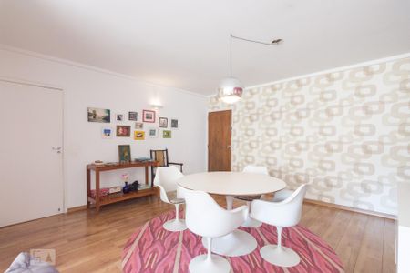 Sala de apartamento para alugar com 4 quartos, 136m² em Perdizes, São Paulo