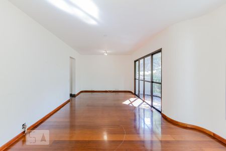 Sala de apartamento para alugar com 4 quartos, 142m² em Vila Nova Conceição, São Paulo