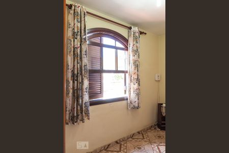 Casa à venda com 250m², 4 quartos e 3 vagas Casa à venda com 250m², 4 quartos e 3 vagasQuarto 2