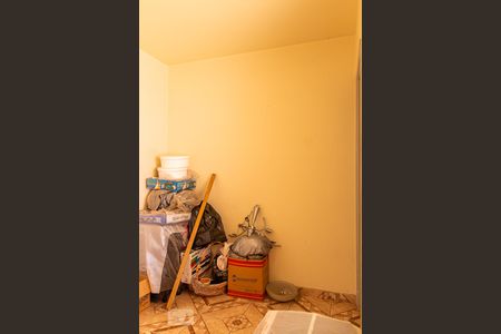 Casa à venda com 250m², 4 quartos e 3 vagas Casa à venda com 250m², 4 quartos e 3 vagasQuarto de serviço