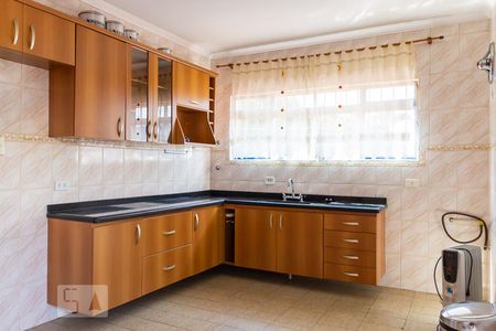 Casa à venda com 250m², 4 quartos e 3 vagas Casa à venda com 250m², 4 quartos e 3 vagasCozinha