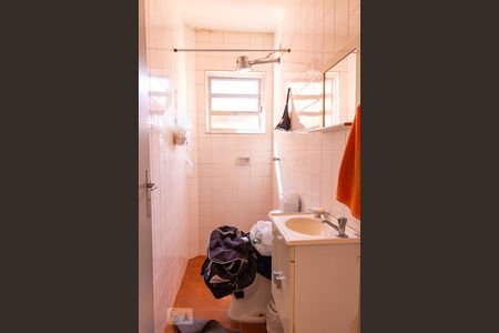 Casa à venda com 250m², 4 quartos e 3 vagas Casa à venda com 250m², 4 quartos e 3 vagasBanheiro