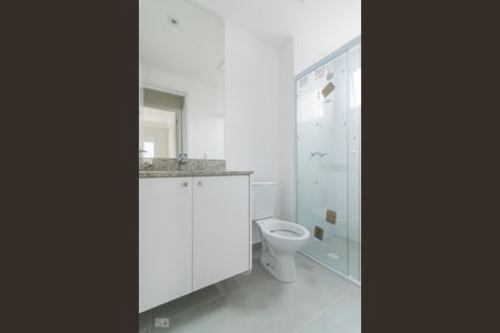 Banheiro de apartamento para alugar com 2 quartos, 59m² em Vila São Pedro, Santo André