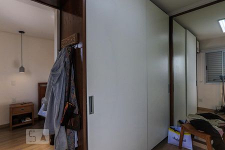 Apartamento à venda com 127m², 2 quartos e 3 vagasCloset da Suite