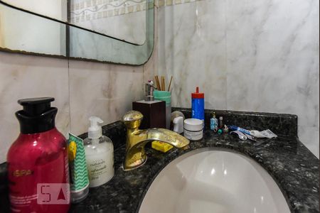 Casa à venda com 280m², 3 quartos e 3 vagasBanheiro da Suíte 2