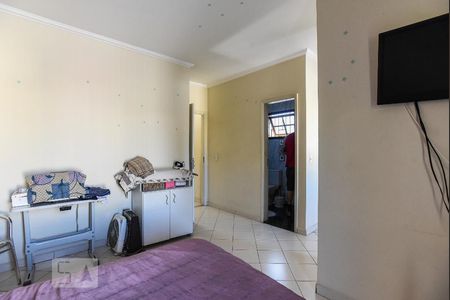 Casa à venda com 280m², 3 quartos e 3 vagasSuíte 2