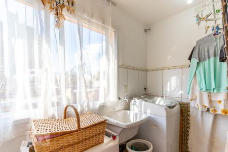 Apartamento à venda com 78m², 2 quartos e 2 vagasÁrea de serviço