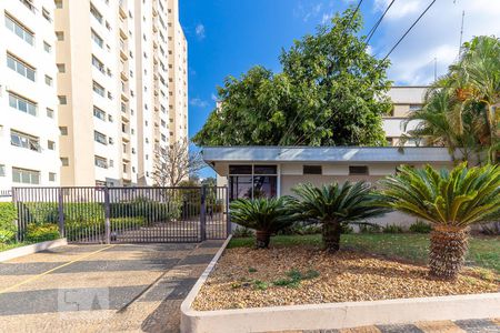 Apartamento à venda com 78m², 2 quartos e 2 vagasFachada