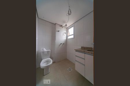 Banheiro  de apartamento para alugar com 2 quartos, 53m² em Parque das Nações, Santo André