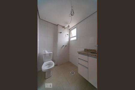 Banheiro  de apartamento à venda com 2 quartos, 53m² em Parque das Nações, Santo André