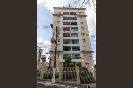 Apartamento para alugar com 65m², 2 quartos e 2 vagasFachada