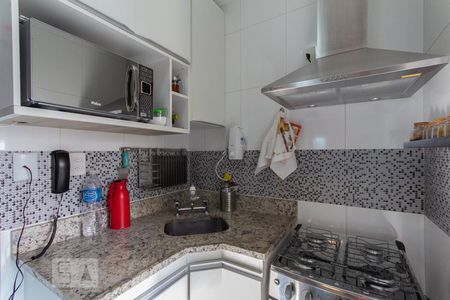 Apartamento para alugar com 65m², 2 quartos e 2 vagasCozinha