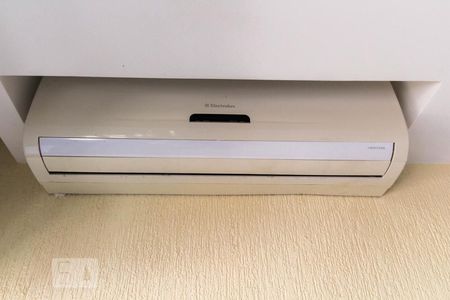 Sala de apartamento à venda com 2 quartos, 72m² em Partenon, Porto Alegre