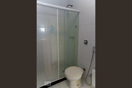 Apartamento à venda com 100m², 3 quartos e 2 vagasBanheiro Quarto 1 (suíte)
