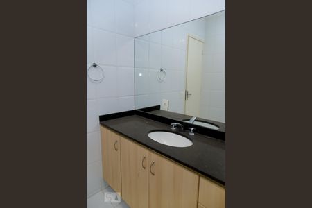 Apartamento à venda com 100m², 3 quartos e 2 vagasBanheiro Quarto 1 (suíte)