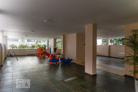 Apartamento à venda com 100m², 3 quartos e 2 vagasÁrea comum do condomínio 