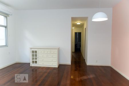 Apartamento à venda com 100m², 3 quartos e 2 vagasSala