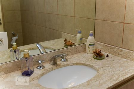 Apartamento à venda com 100m², 3 quartos e 2 vagasLavabo