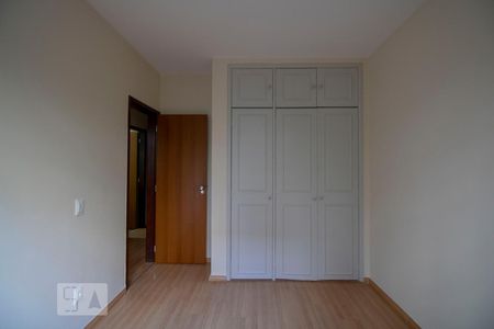 Quarto 02 de apartamento para alugar com 3 quartos, 102m² em Floresta, Belo Horizonte