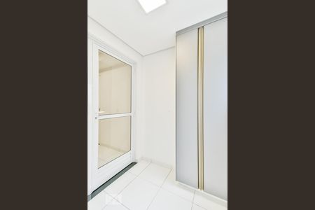 Apartamento à venda com 63m², 1 quarto e 1 vaga Apartamento à venda com 63m², 1 quarto e 1 vagaÁrea de Serviço