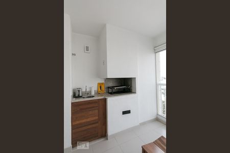 Varanda  de apartamento para alugar com 3 quartos, 127m² em Vila Firmiano Pinto, São Paulo