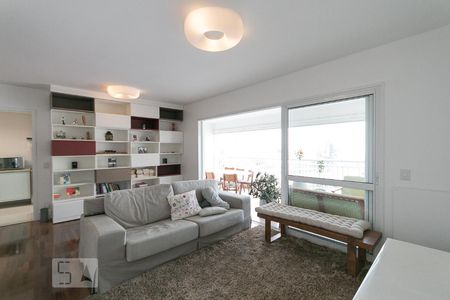 Sala  de apartamento para alugar com 3 quartos, 127m² em Vila Firmiano Pinto, São Paulo