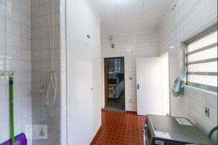 Casa à venda com 300m², 3 quartos e 5 vagas Casa à venda com 300m², 3 quartos e 5 vagasÁrea de Serviço