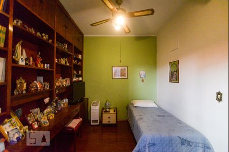 Casa à venda com 300m², 3 quartos e 5 vagas Casa à venda com 300m², 3 quartos e 5 vagasQuarto 1