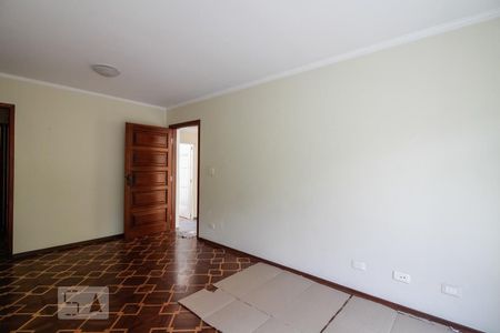 Casa de condomínio para alugar com 200m², 3 quartos e 3 vagasSala