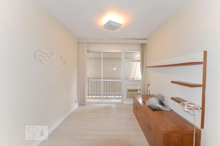 Sala de apartamento para alugar com 2 quartos, 70m² em Tijuca, Rio de Janeiro