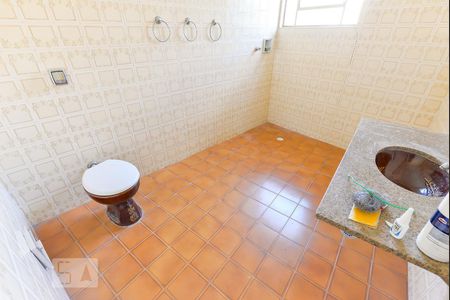 Casa à venda com 360m², 4 quartos e 3 vagas Casa à venda com 360m², 4 quartos e 3 vagasBanheiro