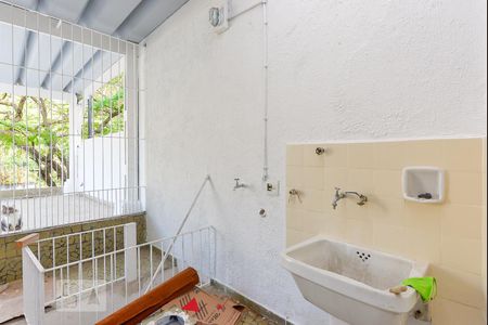 Casa à venda com 360m², 4 quartos e 3 vagas Casa à venda com 360m², 4 quartos e 3 vagasArea Serviço