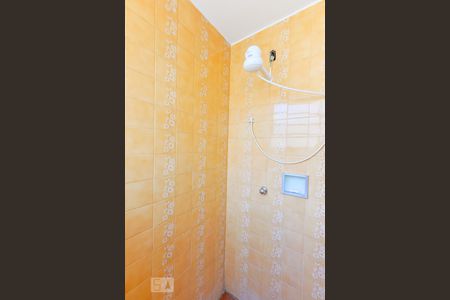 Casa à venda com 360m², 4 quartos e 3 vagas Casa à venda com 360m², 4 quartos e 3 vagasBanheiro Suíte 2