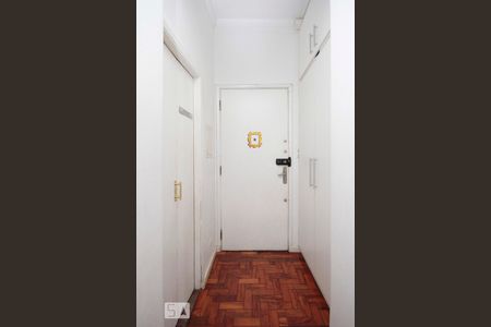 Apartamento à venda com 118m², 3 quartos e sem vagaCorredor