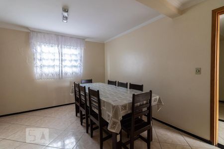 Casa para alugar com 250m², 4 quartos e 2 vagas Casa para alugar com 250m², 4 quartos e 2 vagasCopa