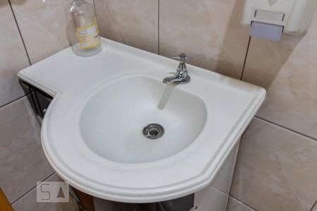 Casa para alugar com 250m², 4 quartos e 2 vagas Casa para alugar com 250m², 4 quartos e 2 vagasBanheiro 2