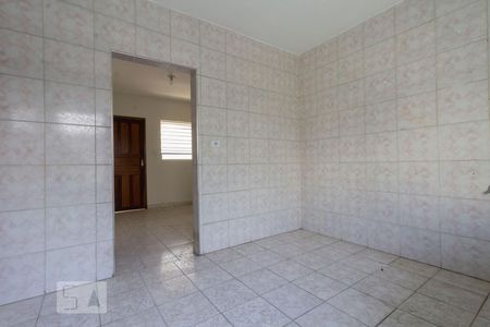 Cozinha de casa para alugar com 1 quarto, 80m² em Vila Paranaguá, São Paulo