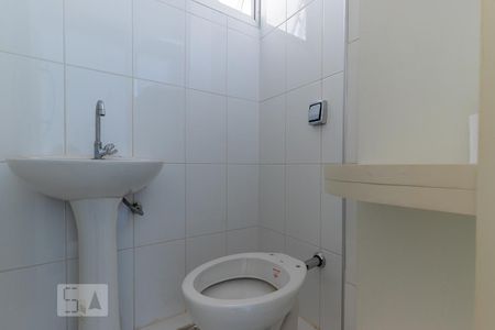 Lavabo de apartamento para alugar com 1 quarto, 59m² em Cambuí, Campinas
