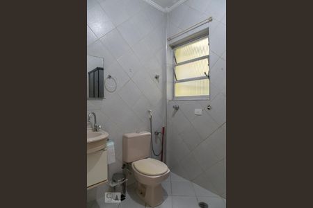 Banheiro de apartamento à venda com 2 quartos, 57m² em Jardim da Glória, São Paulo